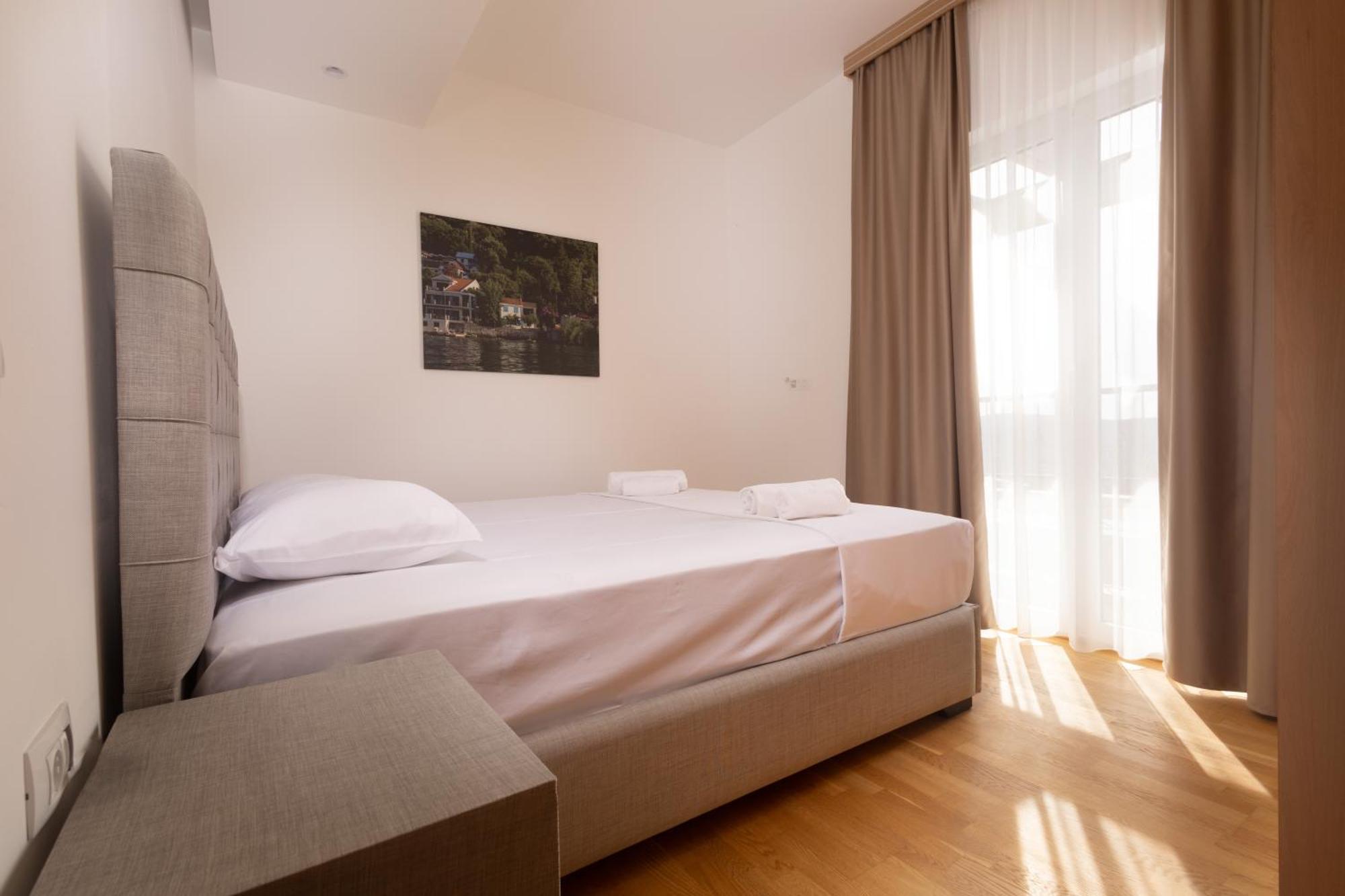 Panorama Bay Luxury Apartments Котор Экстерьер фото